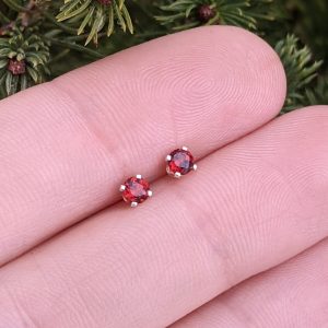 Garnets Sterling Silver Studs Earrings