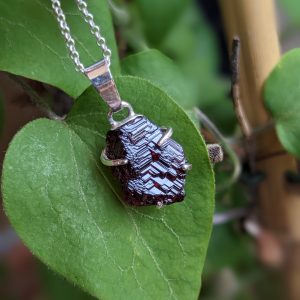 Pendentif Grenat "Etched" et Argent Massif