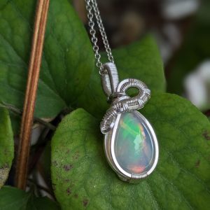 4.32cts Welo Opal Silver Pendant